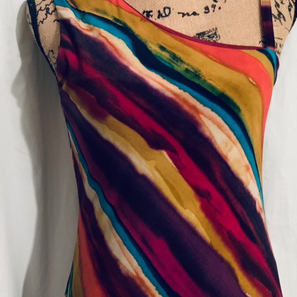 Abstract multicolored dress - Picture 2 of 4
